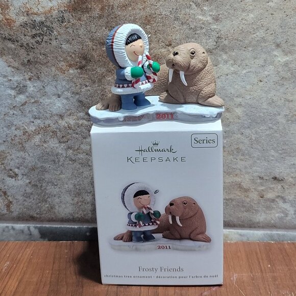 Hallmark Frosty Friends 2011 Eskimo Walrus Christmas Ornament - Picture 3 of 13